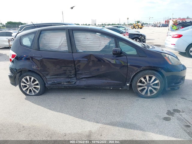 2013 HONDA FIT SPORT VIN: JHMGE8H51DC031940