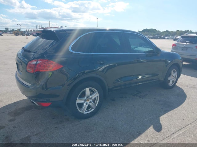 2011 PORSCHE CAYENNE WP1AB2A24BLA44545 Photo 3