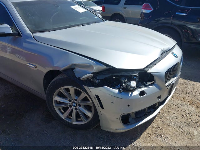 WBA5A5C5XFD515822 BMW 528I