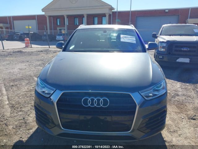 WA1BCCFS3JR008367 Audi Q3 2.0t Sport Premium/2.0t Premium