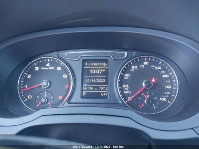 WA1BCCFS3JR008367 Audi Q3 2.0t Sport Premium/2.0t Premium