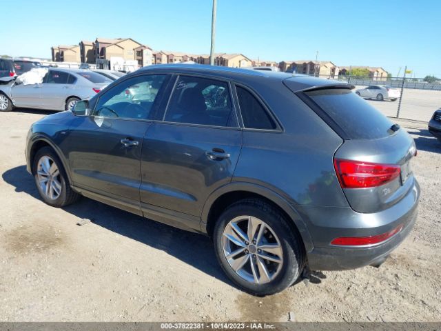 WA1BCCFS3JR008367 Audi Q3 2.0t Sport Premium/2.0t Premium