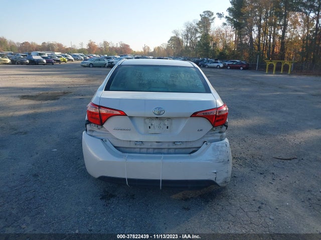Toyota COROLLA LE 2018 5YFBURHE0JP764942 Image 17