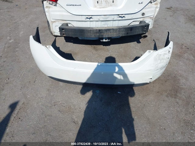 Toyota COROLLA LE 2018 5YFBURHE0JP764942 Image 12