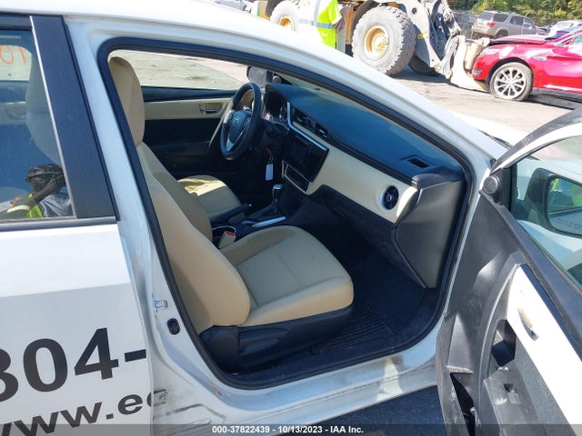 Toyota COROLLA LE 2018 5YFBURHE0JP764942 Image 5