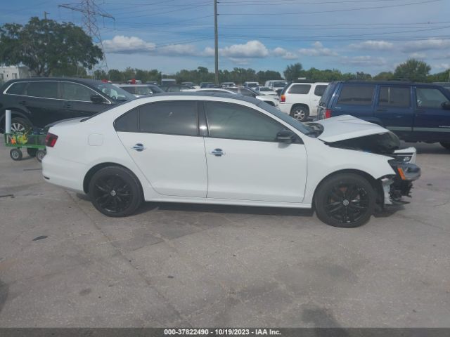 3VWD17AJ3JM247636 Volkswagen Jetta 1.8t Se Sport