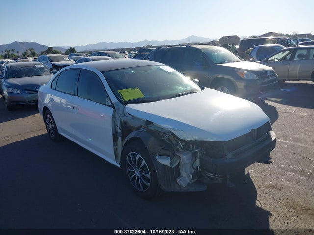 2012 VOLKSWAGEN PASSAT 2.5L S VIN: 1VWAP7A32CC004973
