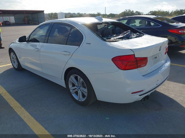 BMW 330e Iperformance 2018 WBA8E1C59JA178662 Image 3