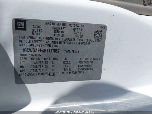 Chevrolet EXPRESS CARGO VAN 2017 1GCWGAFF4H1117657 Image 9