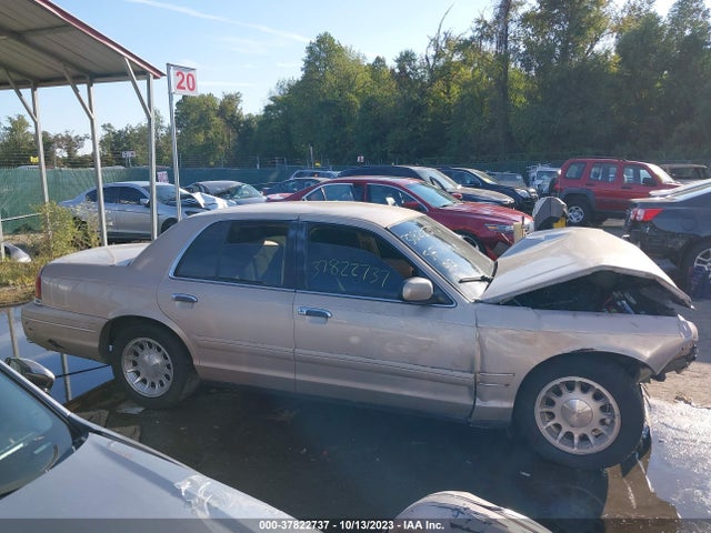1998 FORD CROWN VICTORIA LX VIN: 2FAFP74W3WX170544