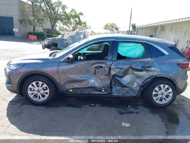 1FMCU0GN9PUA87253 Ford Escape Active