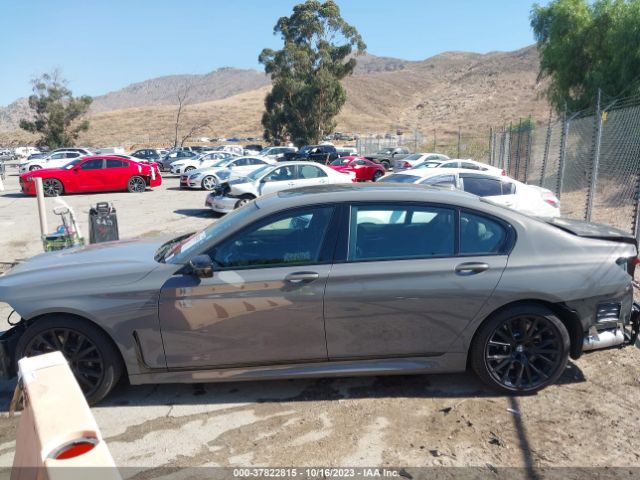 WBA7T2C02NCK19915 BMW 7 Series 740i
