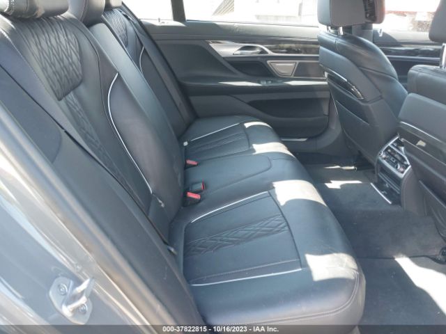 WBA7T2C02NCK19915 BMW 7 Series 740i