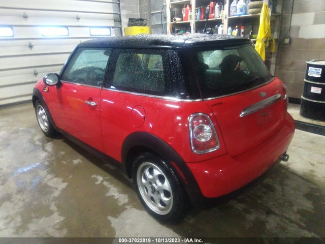 2012 MINI COOPER HARDTOP WMWSU3C59CT186434 Photo 2