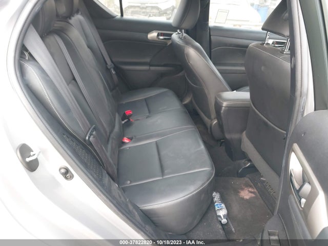 JTHKD5BH5F2231128 Lexus Ct 200h Hybrid