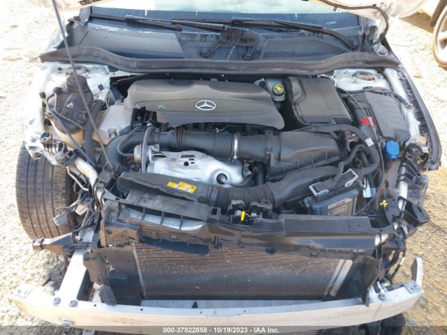 2019 MERCEDES-BENZ CLA WDDSJ4GB4KN772324 Photo 9