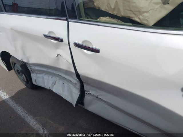 JN8AE2KP4E9106468 Nissan Quest Sv