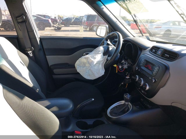 KIA Soul Base 2014 KNDJN2A27E7071325 Image 5