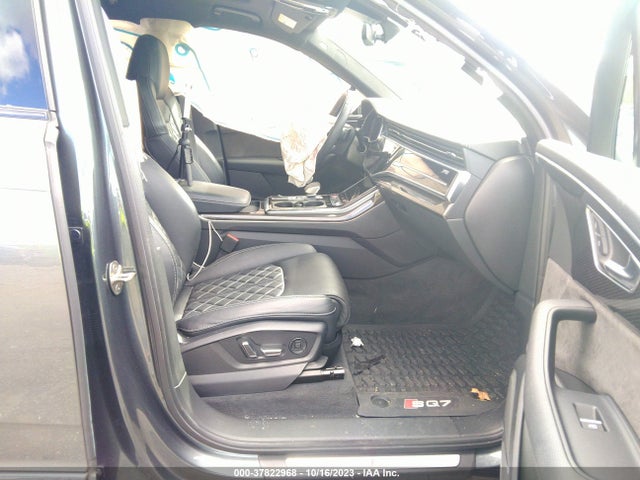 2020 AUDI SQ7 WA1VWAF79LD012136 Photo 4