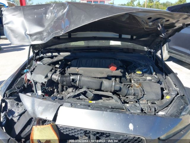 SAJAD4BV0HA965067 Jaguar Xe 35t Premium