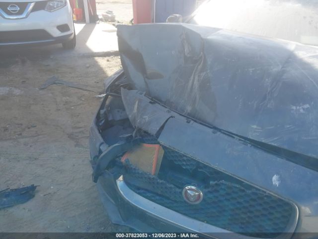 SAJAD4BV0HA965067 Jaguar Xe 35t Premium