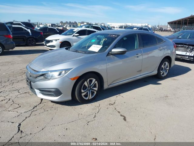 2HGFC2F54JH588094 Honda Civic Lx
