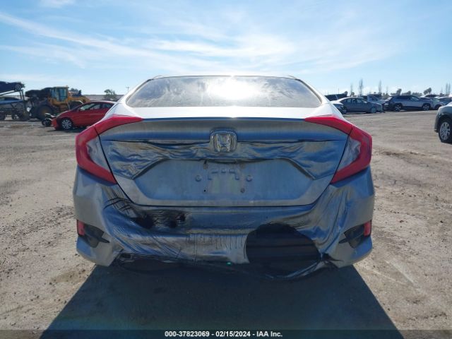 2HGFC2F54JH588094 Honda Civic Lx