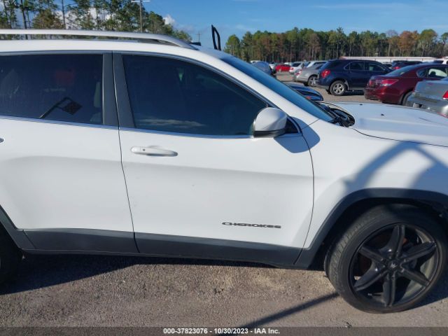 1C4PJLDB6KD324896 Jeep Cherokee Limited