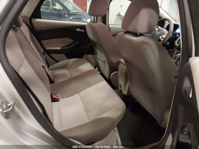 1FADP3F21EL283687 Ford FOCUS SE