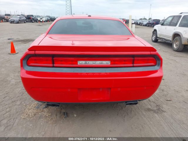 2C3CDYAG2EH302988 Dodge Challenger Sxt Plus