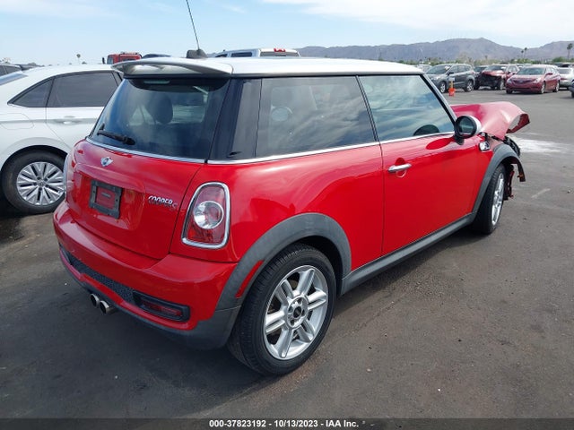 2011 MINI COOPER HARDTOP WMWSV3C59BTY10244 Photo 3