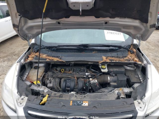1FMCU0G76FUC33821 Ford ESCAPE SE