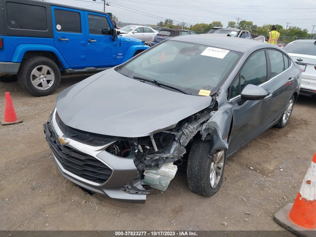 Chevrolet CRUZE LT 2019 1G1BE5SM9K7124035 Image 2