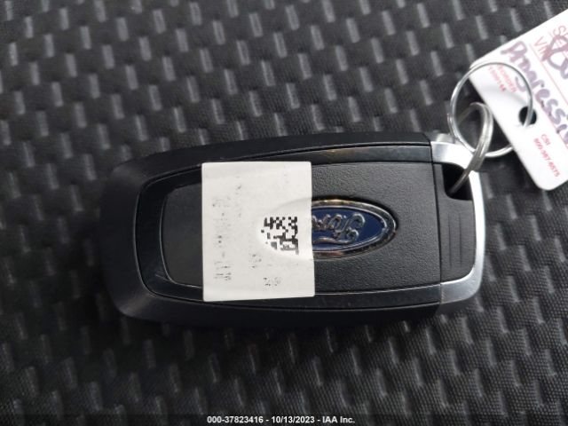 1FMCU9NZXPUA15827 Ford Escape St-line Select