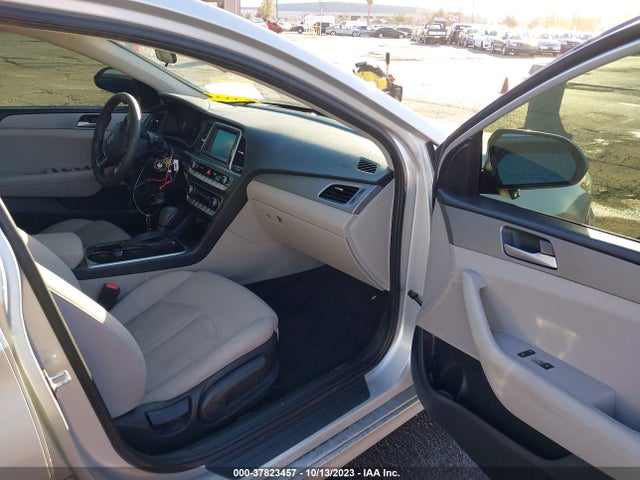 Hyundai SONATA SE 2019 5NPE24AF1KH753360 Image 21