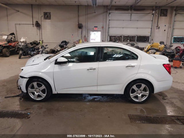 Chevrolet Sonic Ltz Auto 2015 1G1JE5SB2F4194039 Image 14