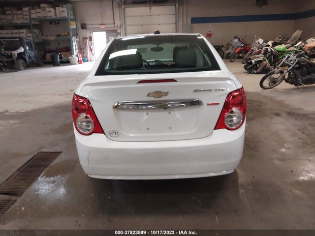 Chevrolet Sonic Ltz Auto 2015 1G1JE5SB2F4194039 Image 16
