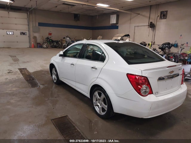 Chevrolet Sonic Ltz Auto 2015 1G1JE5SB2F4194039 Image 3