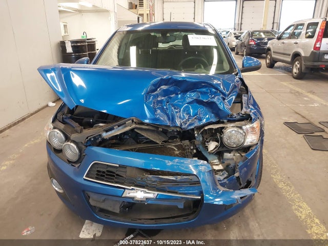 Chevrolet Sonic Lt Auto 2016 1G1JC6SG0G4133412 Image 6