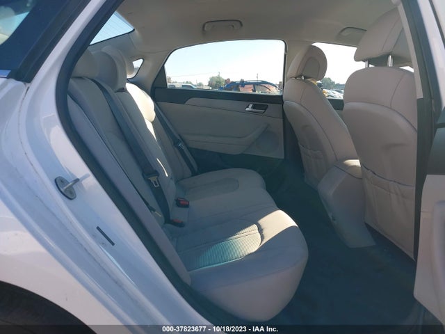 2015 HYUNDAI SONATA 2.4L SE VIN: 5NPE24AF8FH244937