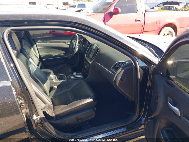 Chrysler 300 Limited 2020 2C3CCAEG0LH131501 Image 5