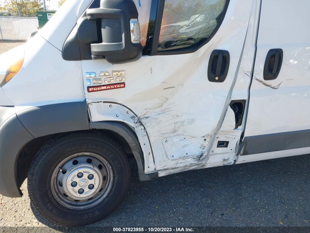 RAM Promaster Cargo Van 2018 3C6TRVAG8JE102433 Image 6