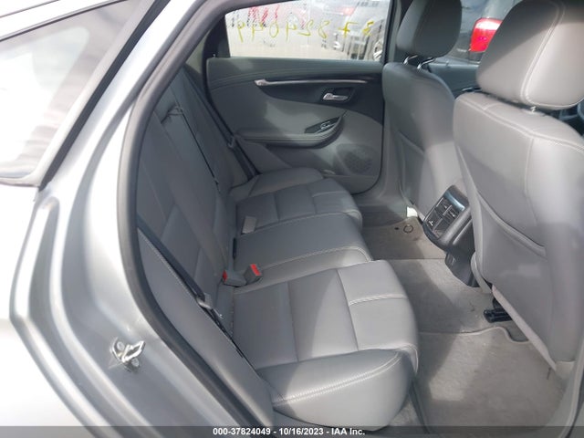 Chevrolet IMPALA 1LT 2018 2G1105S38J9170972 Image 8