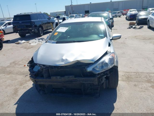 KNAFK4A65F5284829 KIA FORTE LX