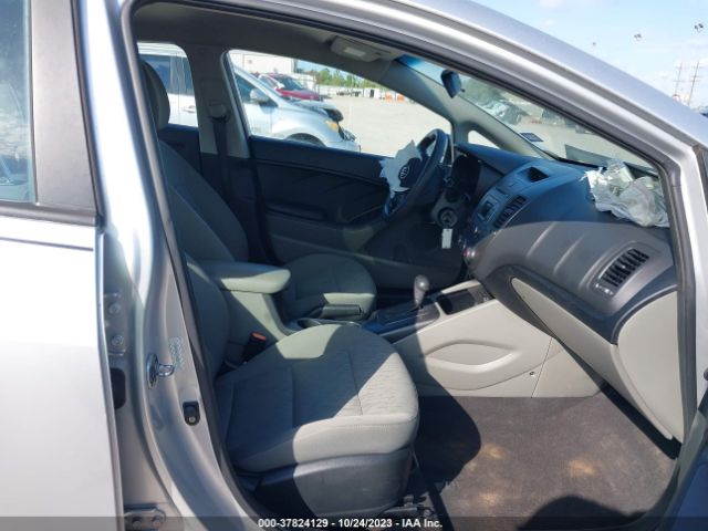 KNAFK4A65F5284829 KIA FORTE LX