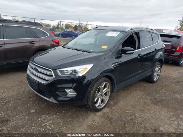 1FMCU9J93KUA31995 Ford Escape Titanium