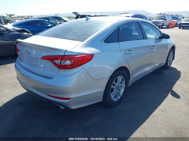 Hyundai Sonata 2.4l Se 2015 5NPE24AF1FH151046 Image 4