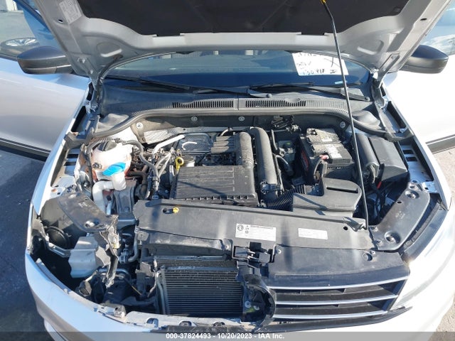 3VWD67AJ9GM258988 Volkswagen Jetta Sedan 1.4t Se