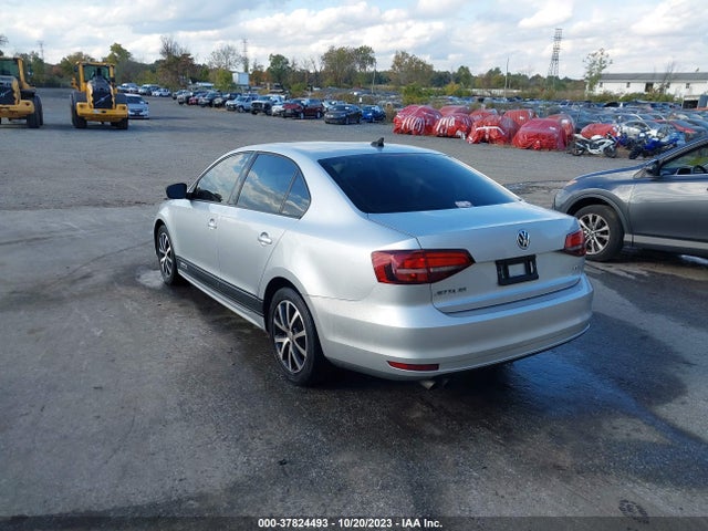 3VWD67AJ9GM258988 Volkswagen Jetta Sedan 1.4t Se
