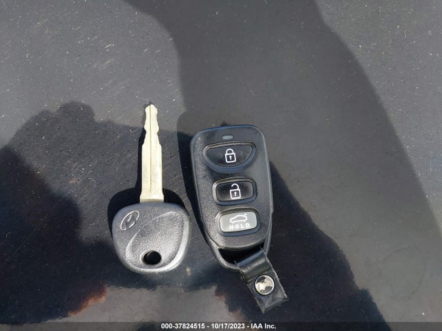 Hyundai ELANTRA SE 2019 KMHD74LF5KU781111 Image 11